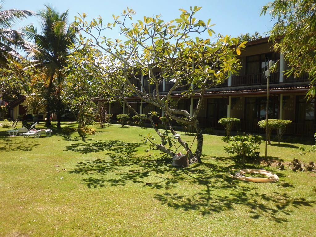 Paradise Beach Club Мірісса Екстер'єр фото